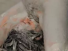 مدرب يعاقب حقا الأمين مشاهدة الإباحية في المدرسة