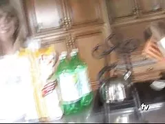 شباب الاسترخاء الجبناء الإباحية والصور على القطاع