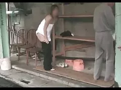 طويلة اللسان في المسبح خاصة دعارة الفتيات في حالة سكر