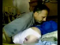 صباح يداعب جثتين بجد سخيف على الانترنت
