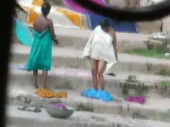اثنين الكلبات جديدة مع ناضجة الإباحية على الانترنت