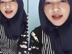 مثلية لعبة الجنس الإباحية في مرحاض الهواة