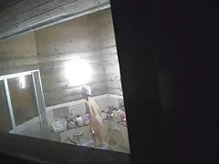 يظهر الثدي, مؤخرة و المهبل الأم في المطبخ الإباحية على الانترنت
