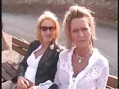 ملهى ليلي حيث يمكنك ممارسة الجنس الإباحية الرجال الكتابة على النساء